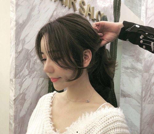 抖音网红八字刘海图片,引领潮流新风尚！”