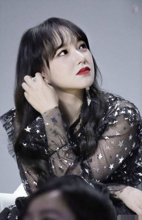 明星发际线颜色对比,时尚潮流还是个性张扬？